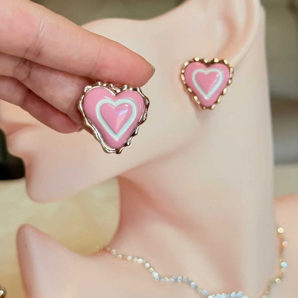 ⚜️ Loveé Pink Heart Earrings